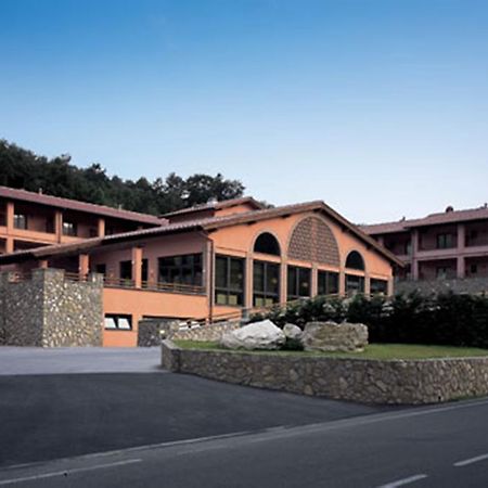 Meridiana Country Hotel Каленцано Екстер'єр фото