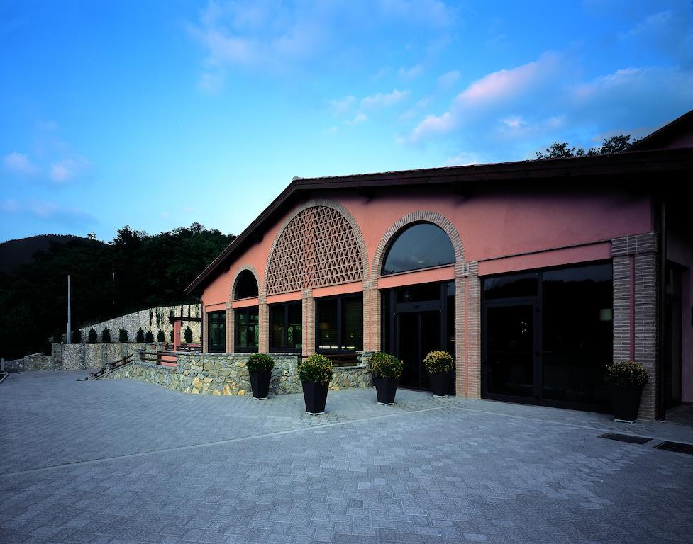 Meridiana Country Hotel Каленцано Екстер'єр фото
